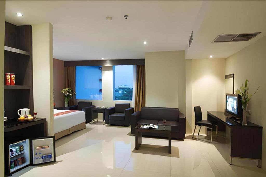 Aria Barito Hotel Banjarmasin  Exterior photo